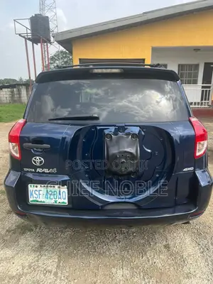 Toyota RAV4 Limited 2008 Blue