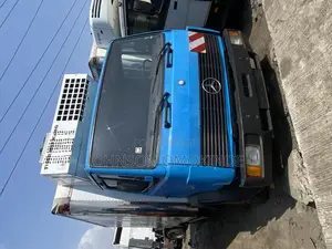 Mercedes Benz Cooling Van