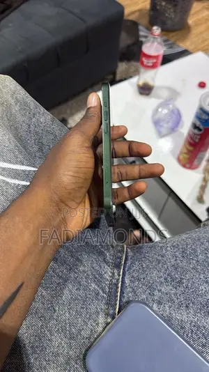 Apple iPhone 13 128 GB Green