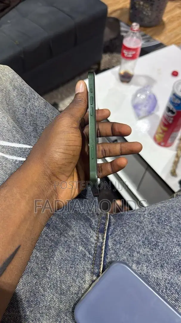 Apple iPhone 13 128 GB Green