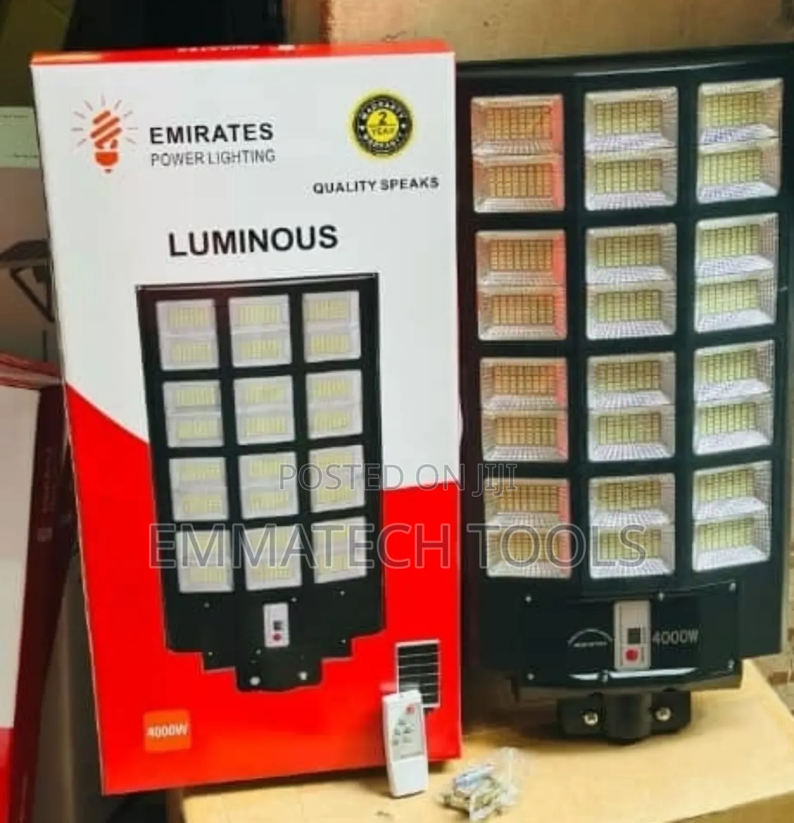 Luminous Solar Street Light