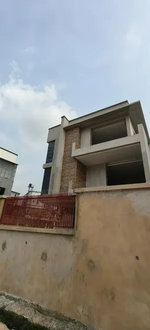 5bdrm Duplex in Magodo Phase 2 Gra for sale