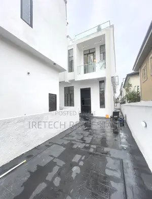 4bdrm Duplex in Ajah In A Gated, Off Lekki-Epe Expressway for sale