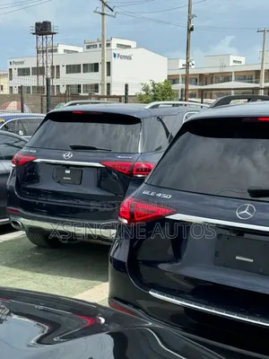Mercedes-Benz GLE-Class 2021 Blue
