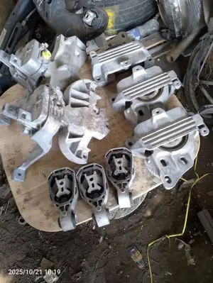 Complete Engine Setting Front and the Beam Bone for GLB