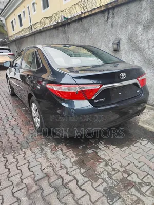 Toyota Camry LE 4dr Sedan (2.5L 4cyl 6A) 2016 Green