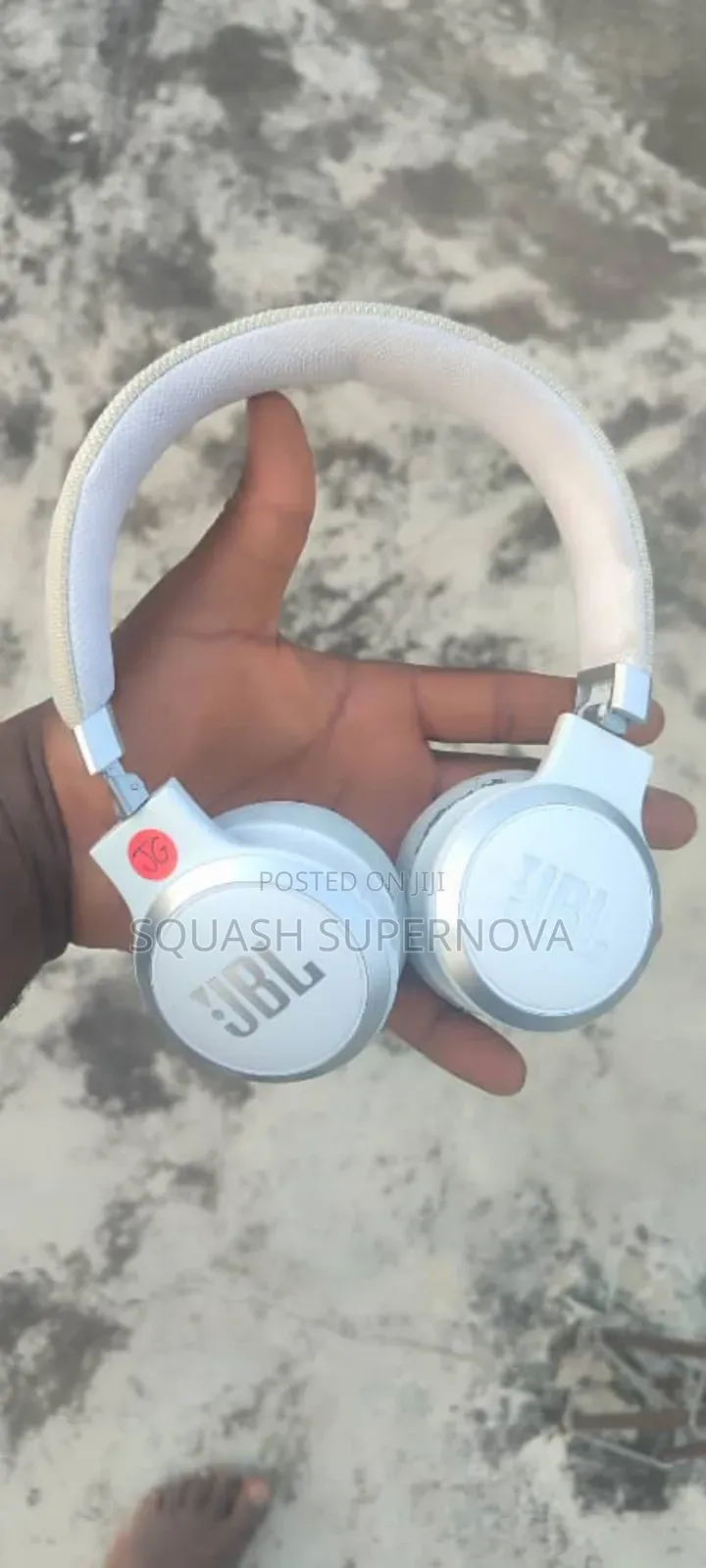 JBL Live 460nc