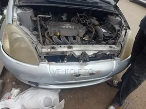 Toyota Yaris 2004 Silver