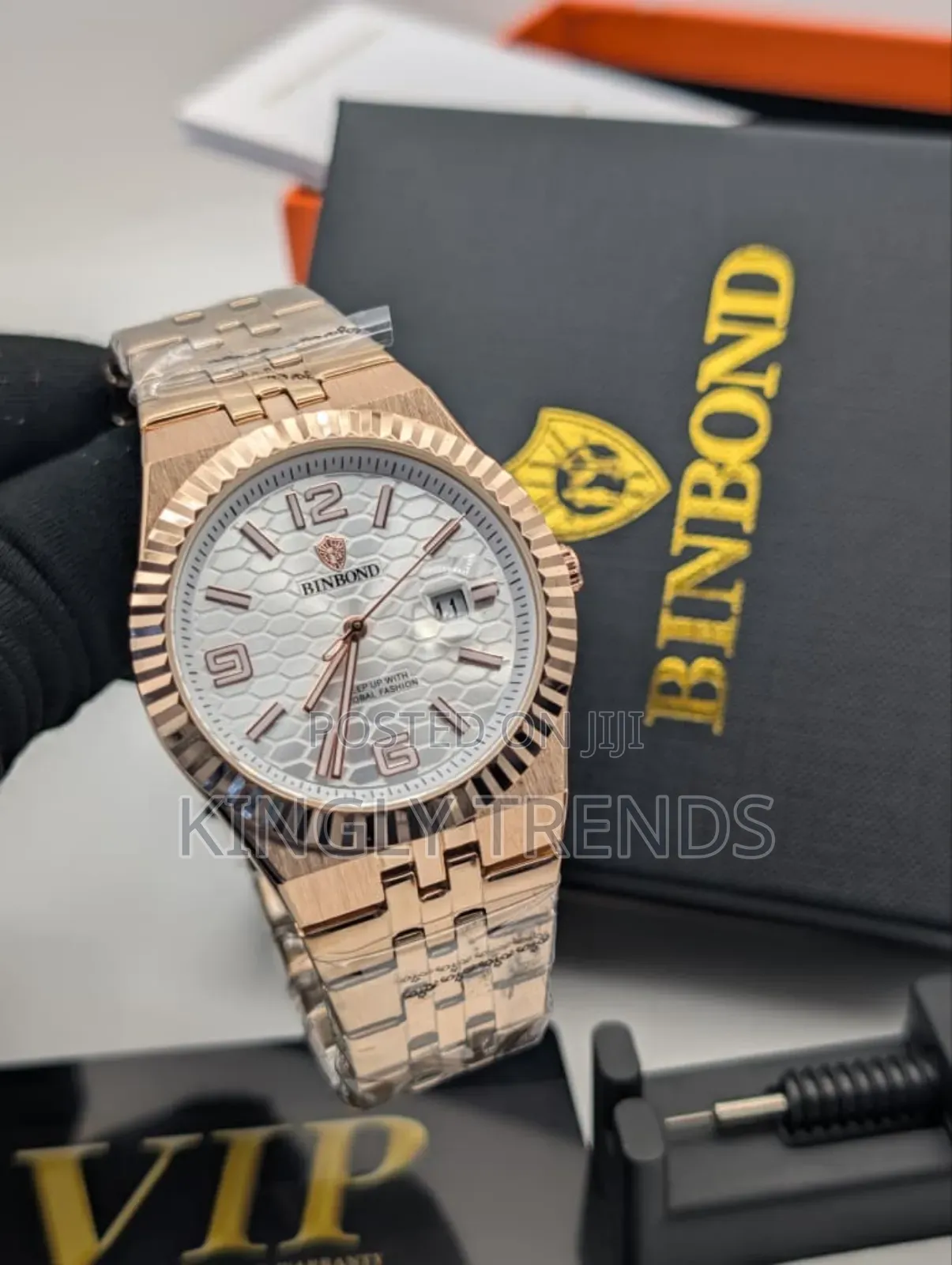Binbond
Quality Wristwatch