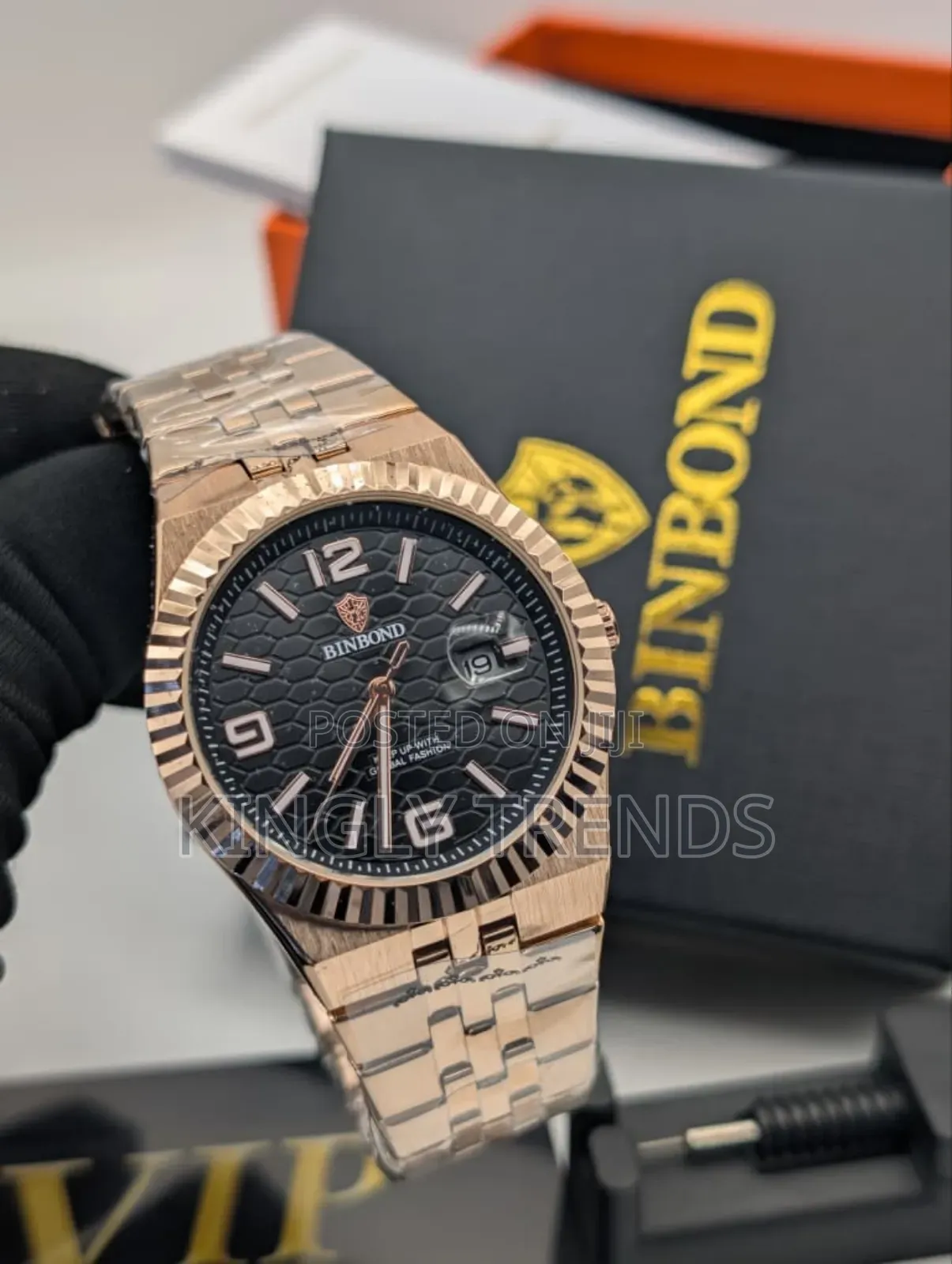 Binbond
Quality Wristwatch