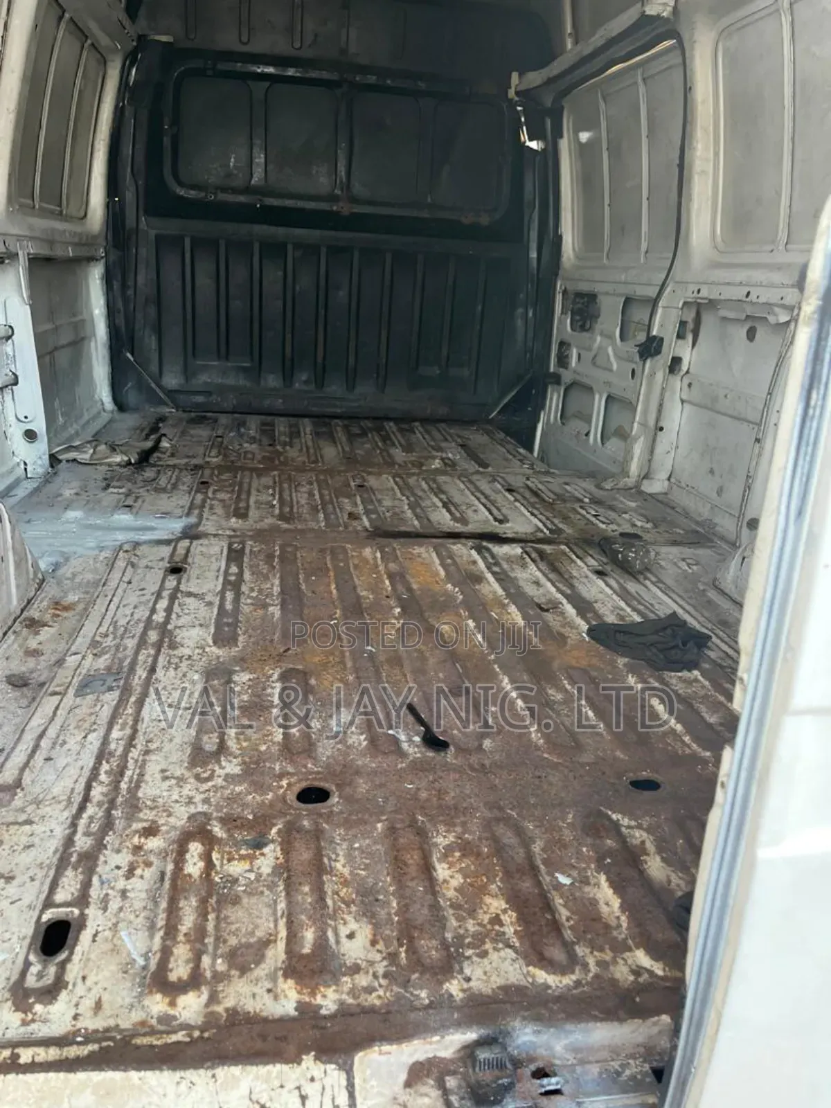 Ford Transit 2001 White