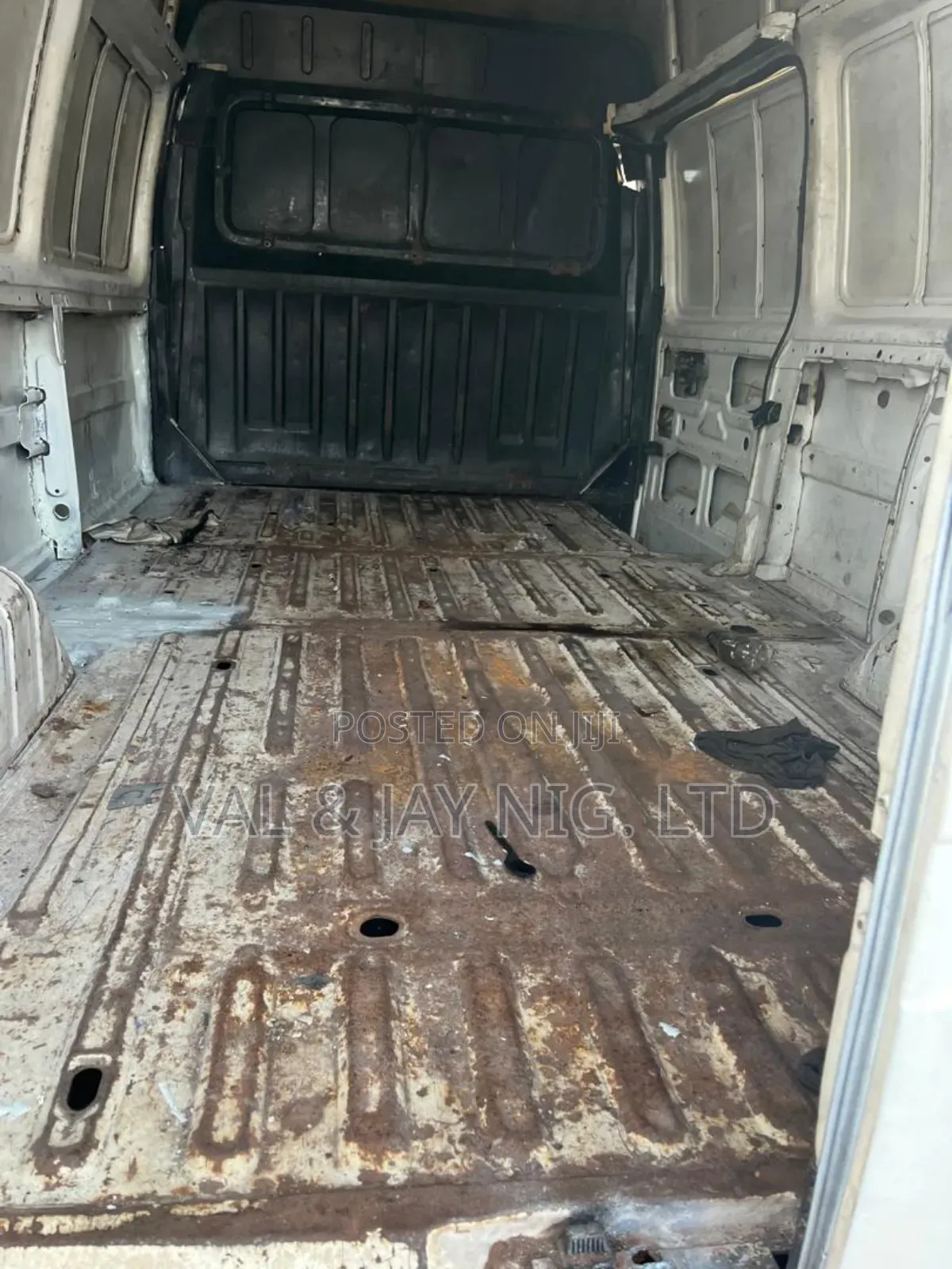 Ford Transit 2001 White