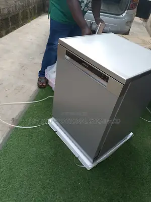 Maxi Dishwasher – New, Excellent Performance