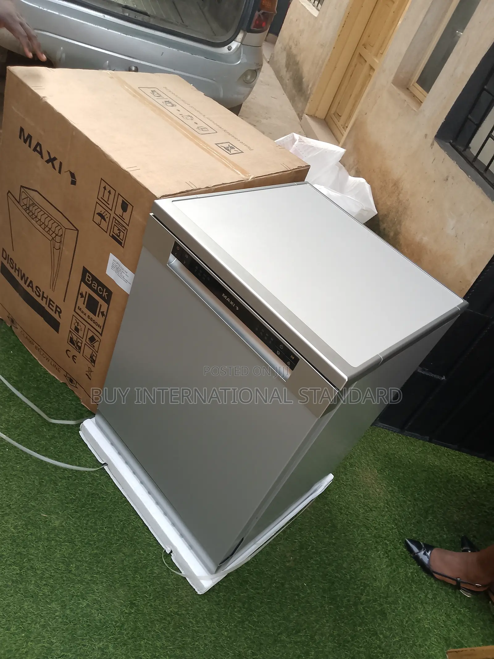 Maxi Dishwasher – New, Excellent Performance