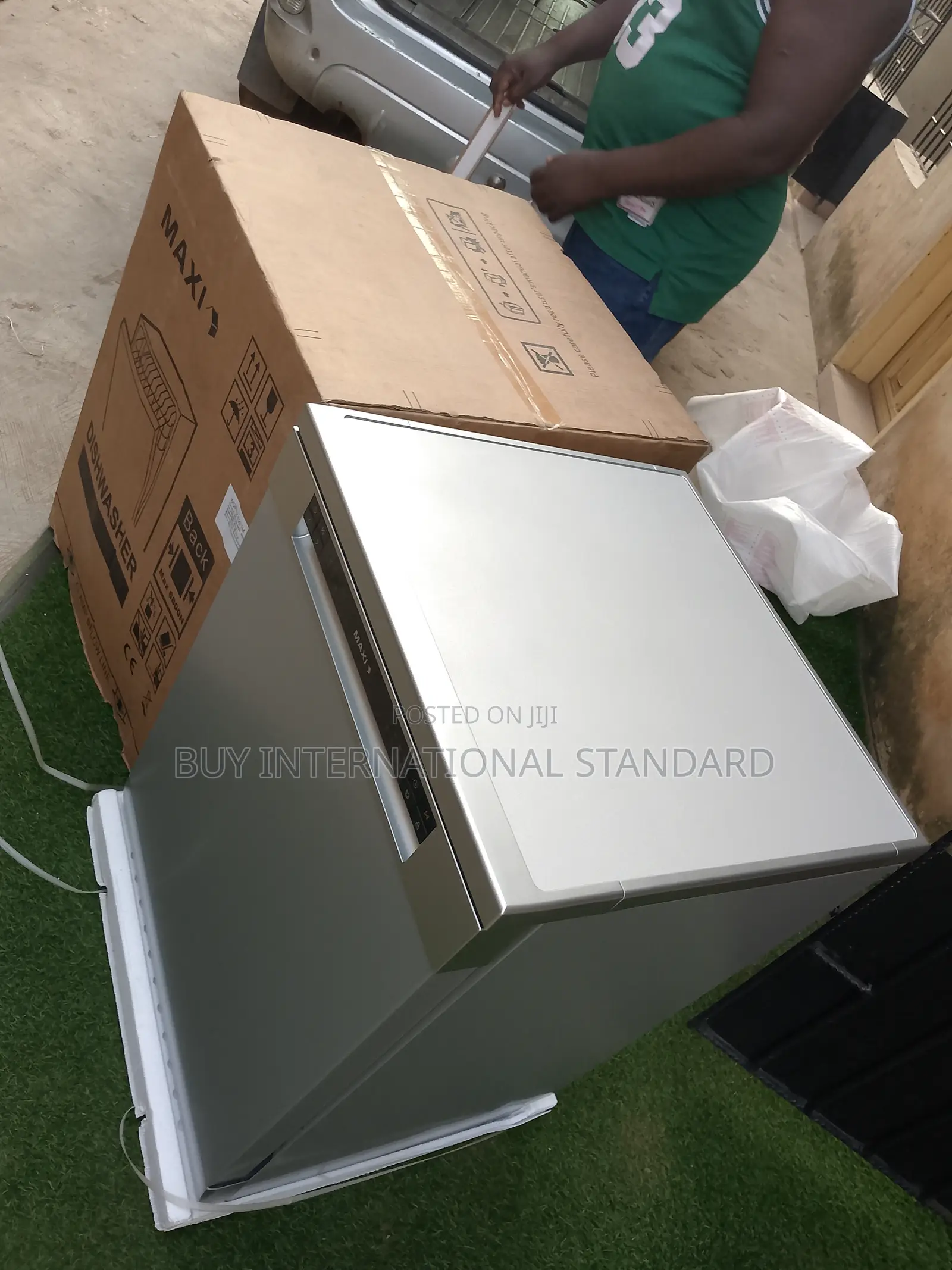 Maxi Dishwasher – New, Ready to Ship