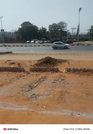 Standard 3 Bedroom Flat at Lord Chosen Estate,Off East-West Rd Ph