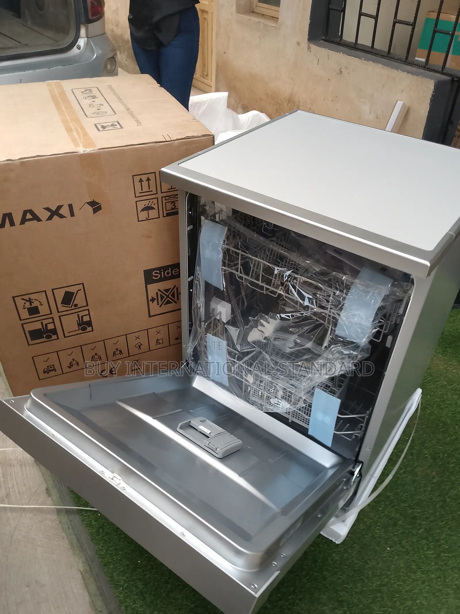 Maxi Dishwasher – New, Discount Offer