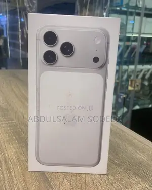 New Apple iPhone 17 Pro Max 2 TB Silver