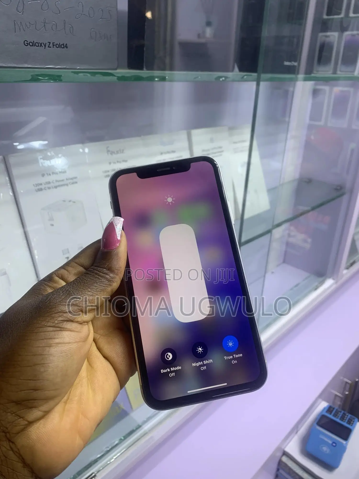 Apple iPhone XR 64 GB White