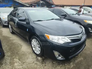 Toyota Camry XLE 4dr Sedan (2.5L 4cyl 6A) 2012 Blue