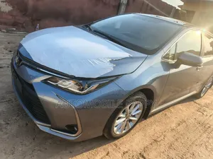 Toyota Corolla 2024 Gray