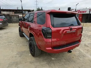 Toyota 4-Runner SR5 4dr SUV 4WD (4.0L 6cyl 5A) 2015 Red