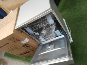 Maxi Dishwasher – New, Complete Set