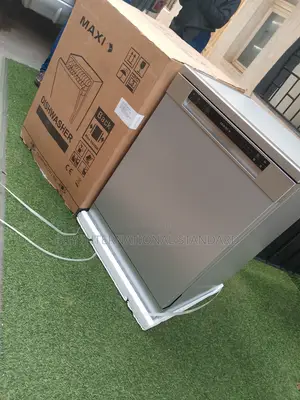 Maxi Dishwasher – New, High Water Pressure