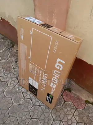 Lg 32 Inches Tv Model 32uq70 – Clean Display