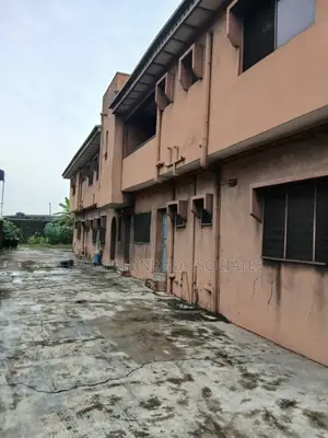 3bdrm Block of Flats in Moke Oyeladun Estate, Oko-Oba for sale