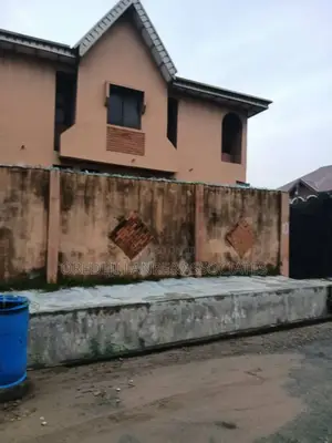3bdrm Block of Flats in Moke Oyeladun Estate, Oko-Oba for sale
