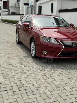 Lexus ES 2014 Red