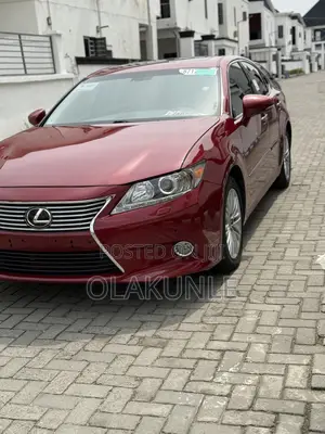 Lexus ES 2014 Red