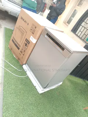 Maxi Dishwasher – New, Kitchen Essential