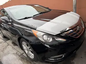 Hyundai Sonata Limited 2.0T Sedan (2.0L 4cyl 6A) 2013 Black