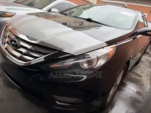 Hyundai Sonata Limited 2.0T Sedan (2.0L 4cyl 6A) 2013 Black