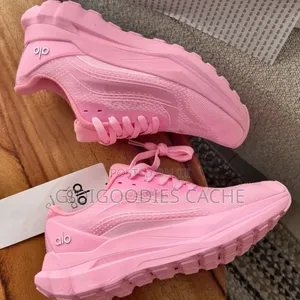 Alo Runner Performance Pink/White Size 38-40