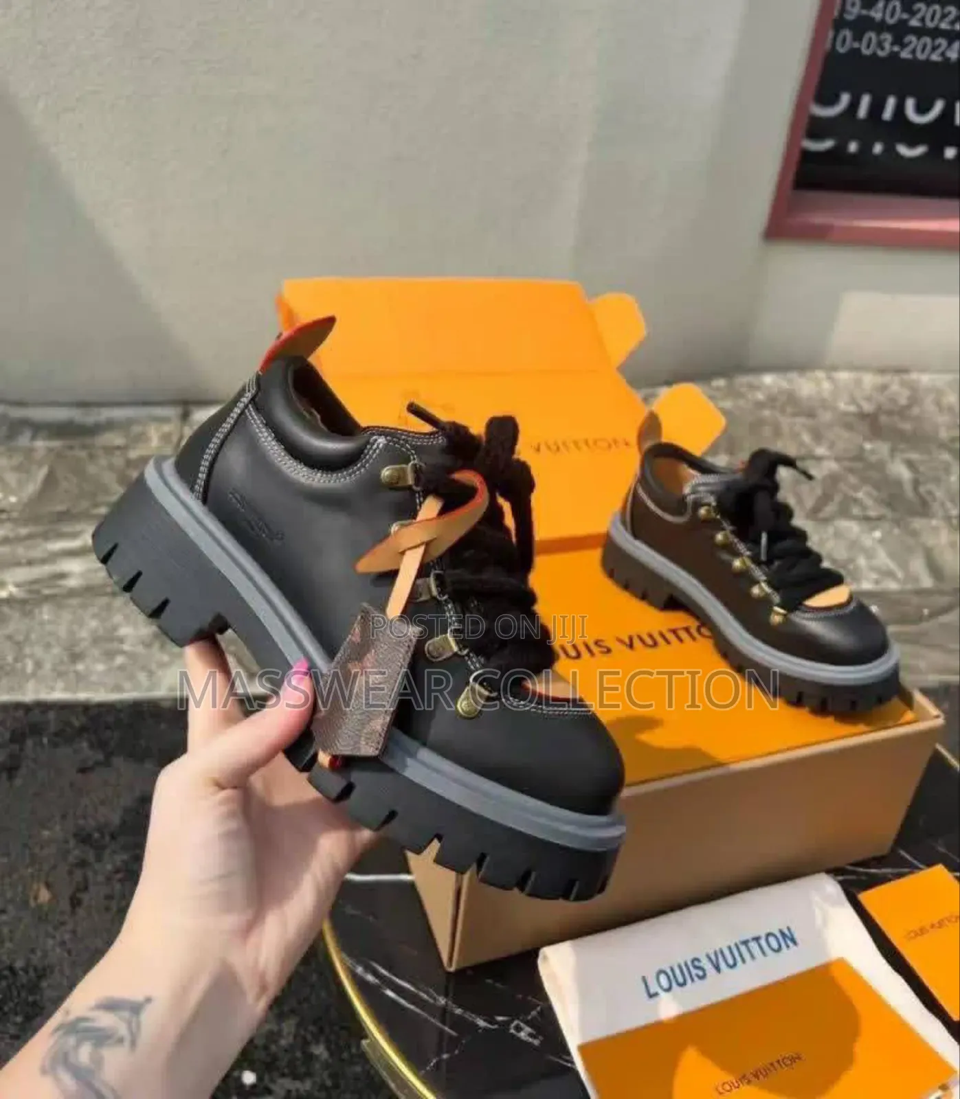 Lv Leather Sneakers