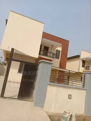 Furnished 3bdrm Duplex in Apata for sale