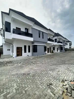 Furnished 4bdrm Duplex in Lekki Expressway for sale