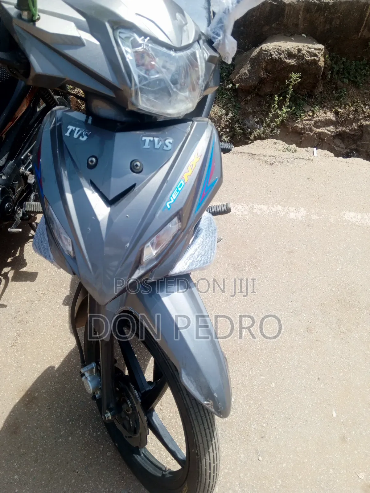 TVS Neo NX 2025 Gray
