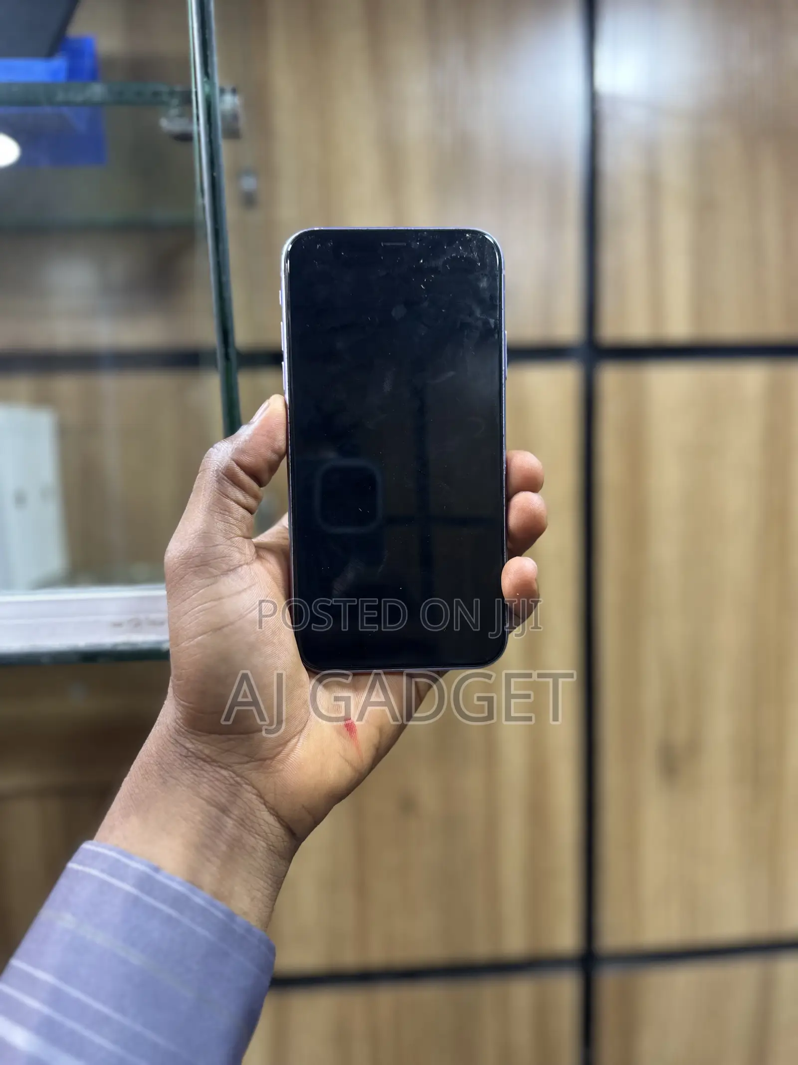 Apple iPhone 11 64 GB Purple