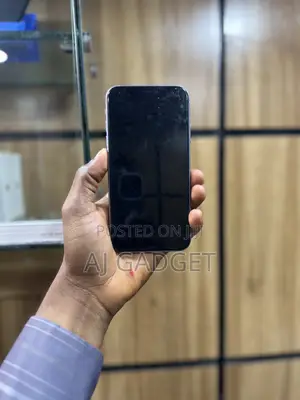 Apple iPhone 11 64 GB Purple
