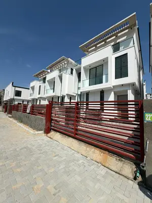 Furnished 5bdrm Duplex in Chevron for sale