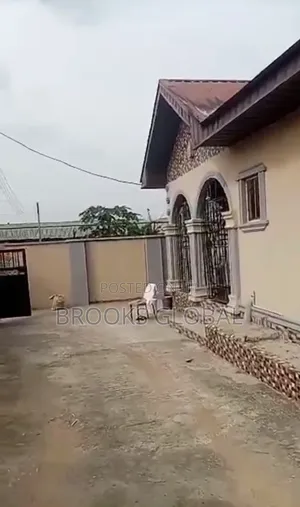 3bdrm Bungalow in Warri for sale