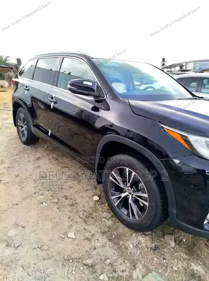 Toyota Highlander XLE V6 4x4 (3.5L 6cyl 6A) 2016 Black