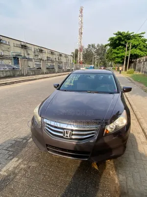 Honda Accord Sedan SE 2012 Brown