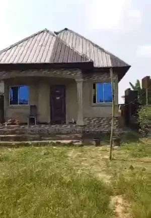 2bdrm Block of Flats in Okpaka, Warri for sale