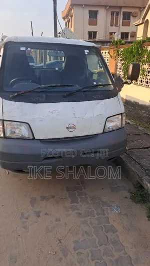Mazdabongo || Nissan Vanette Pick-Up Truck