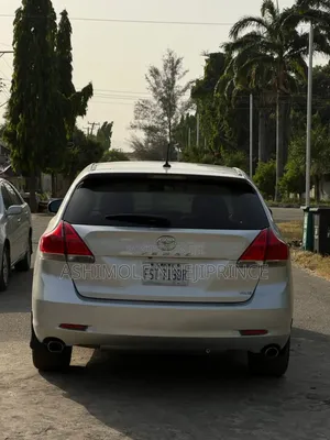 Toyota Venza V6 AWD 2012 Silver